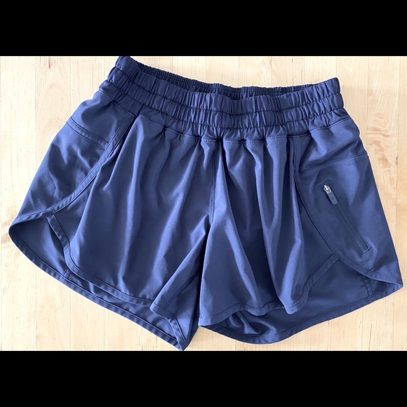 lululemon athletica Pants - Lululemon Tracker Short 4”